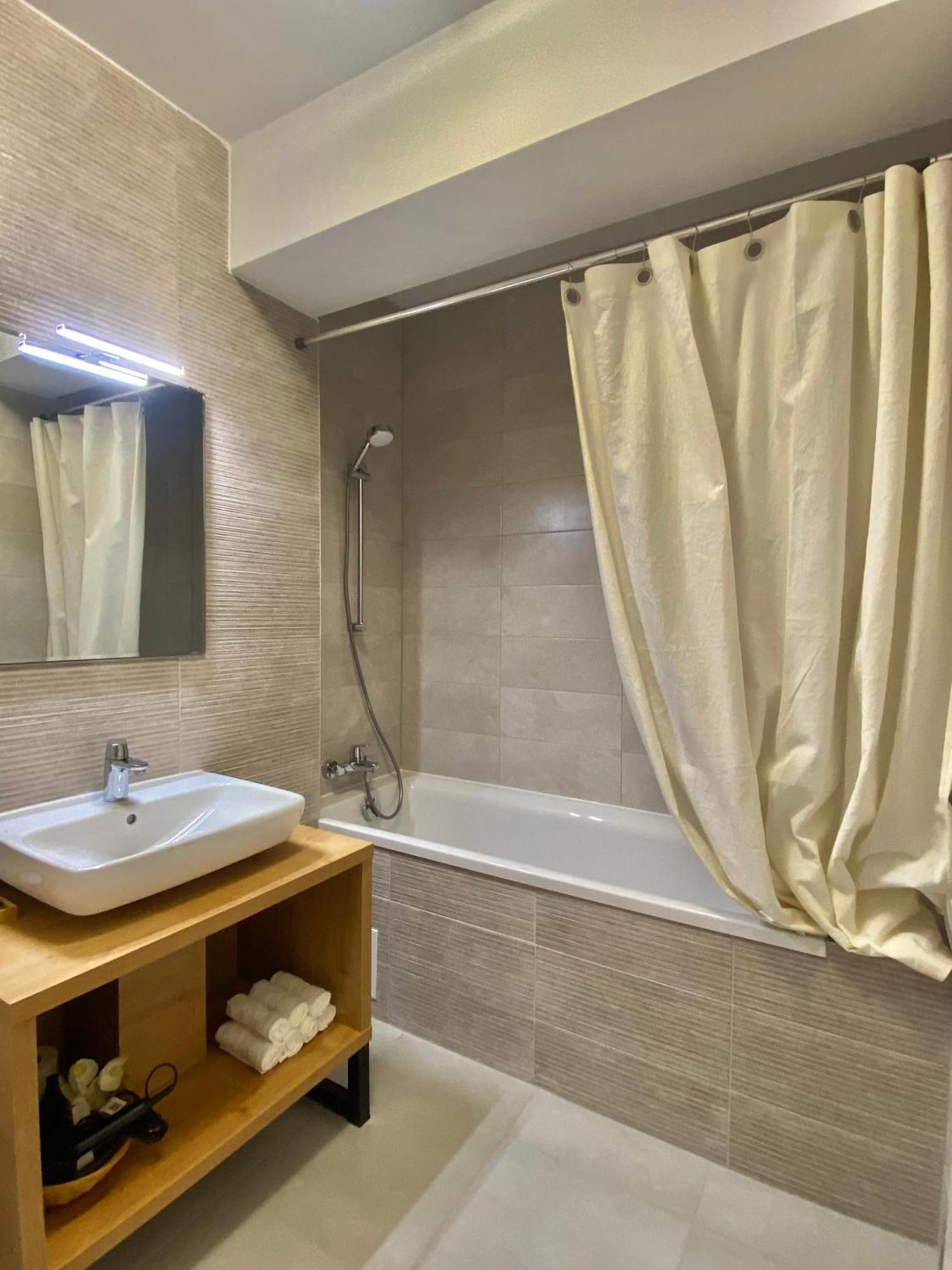 Blue Boho Studios And Apartments براشوف المظهر الخارجي الصورة